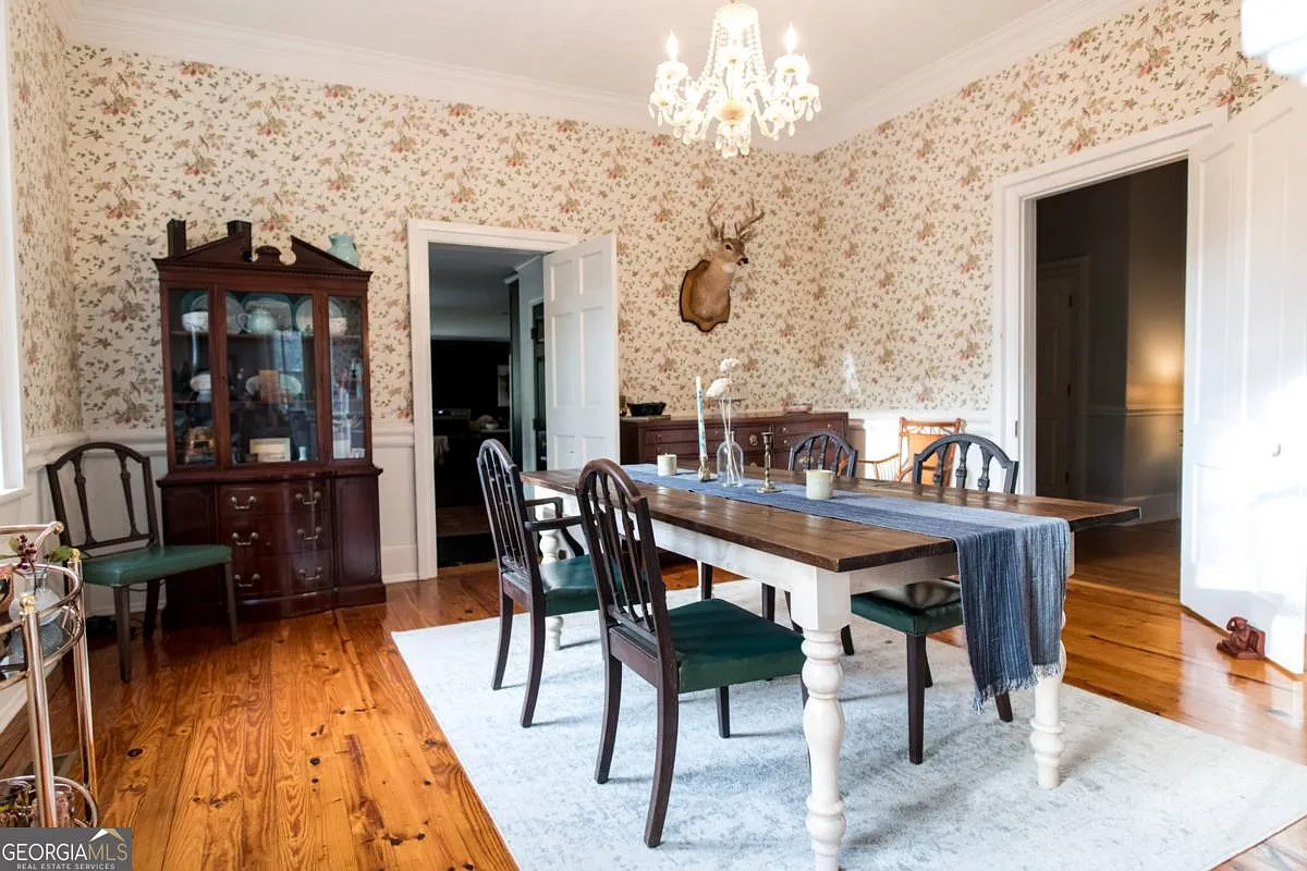 103 E Elm St, Greensboro, GA 30642-13