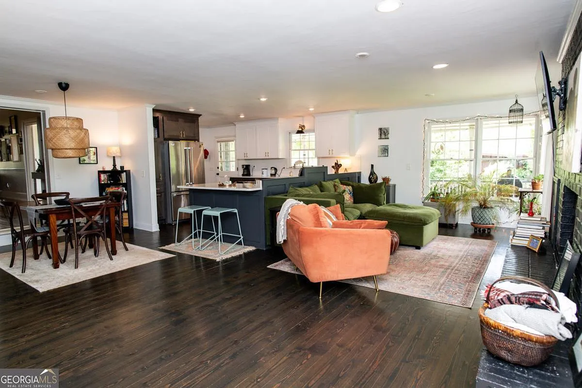 103 E Elm St, Greensboro, GA 30642-18