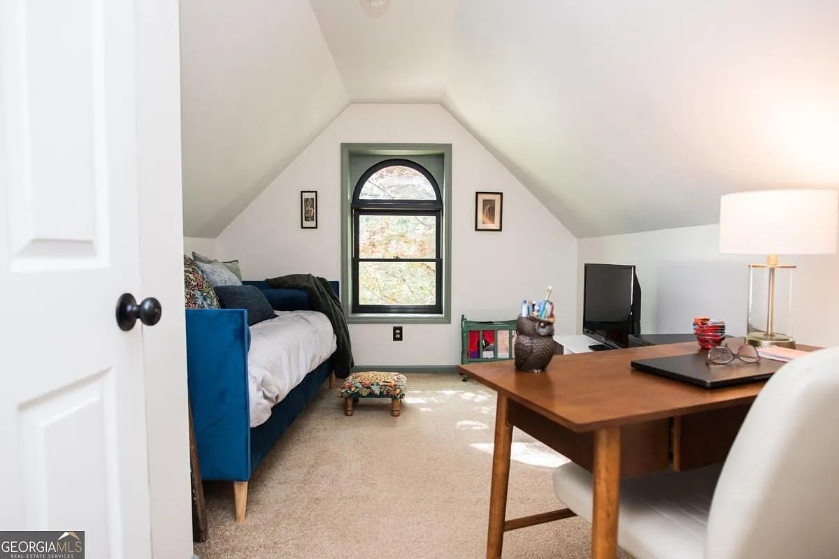 103 E Elm St, Greensboro, GA 30642-28