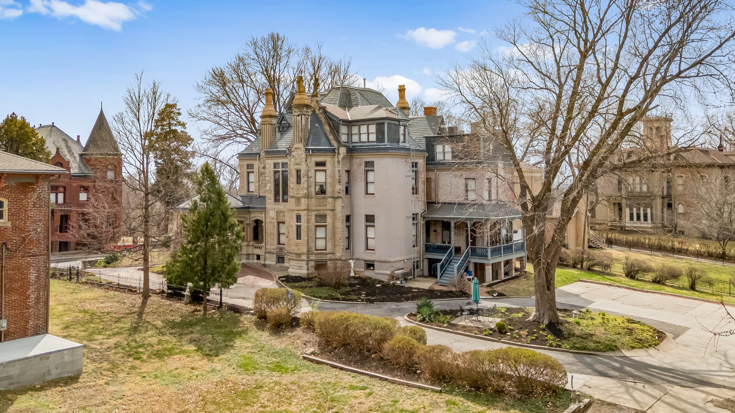 113-809 Hall St 2026-110