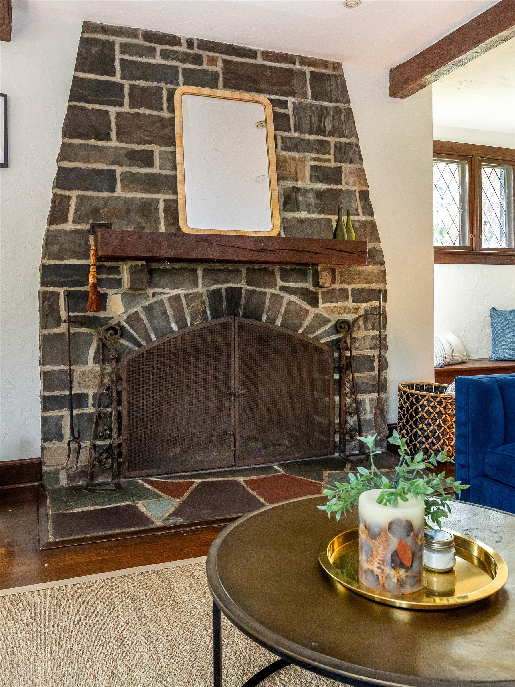 14-Living Room