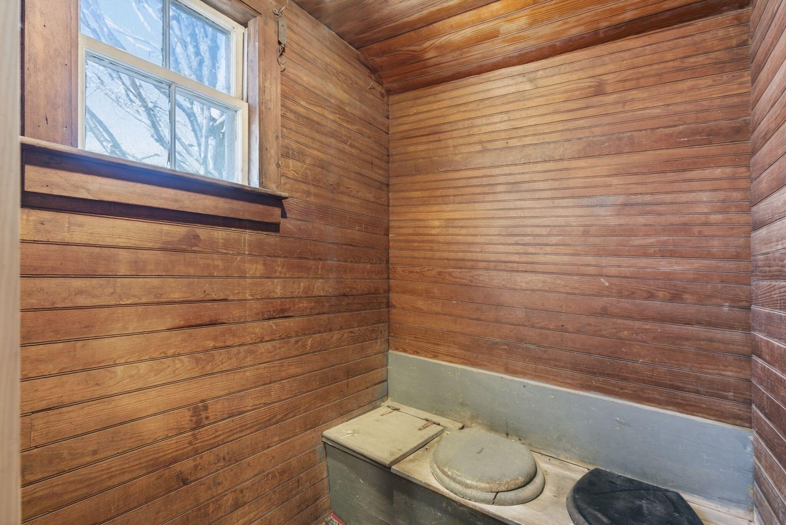 15 Roberts Ridge Road Waterboro, ME 04030-19