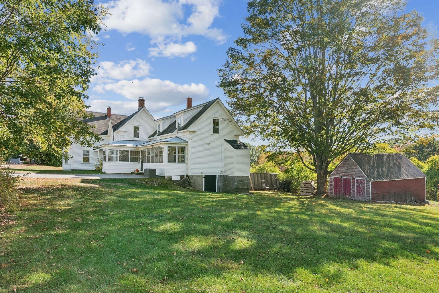 15 Roberts Ridge Road Waterboro, ME 04030-47