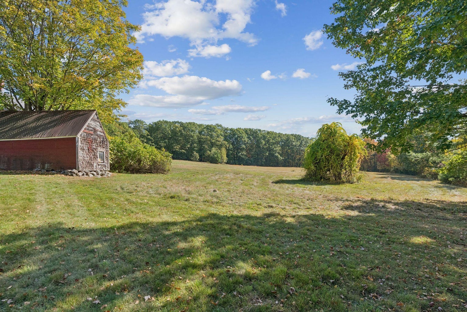 15 Roberts Ridge Road Waterboro, ME 04030-49