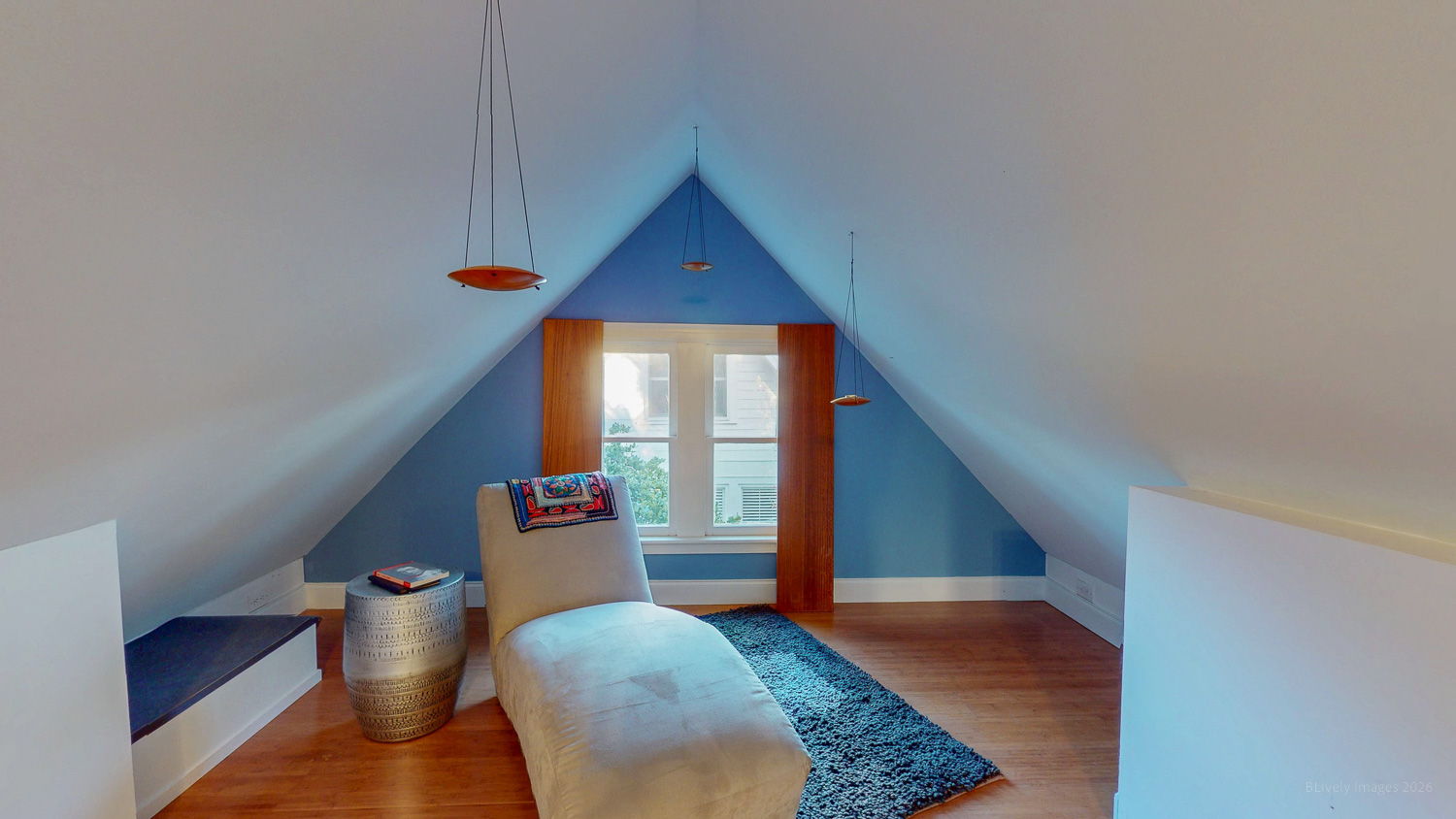 172-web-or-mls-21ST AVE LOFT OFFICE -05