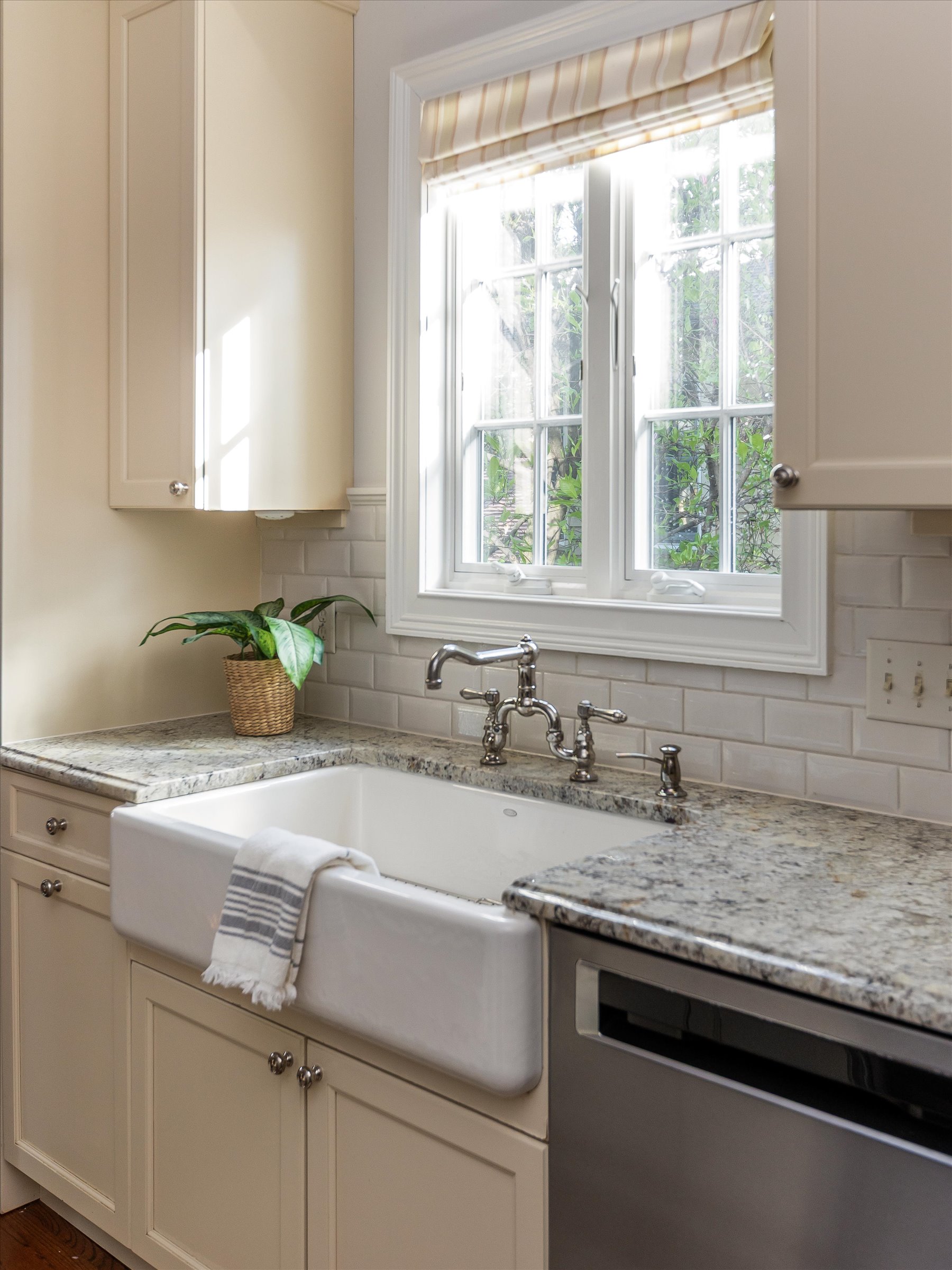 27-Kitchen