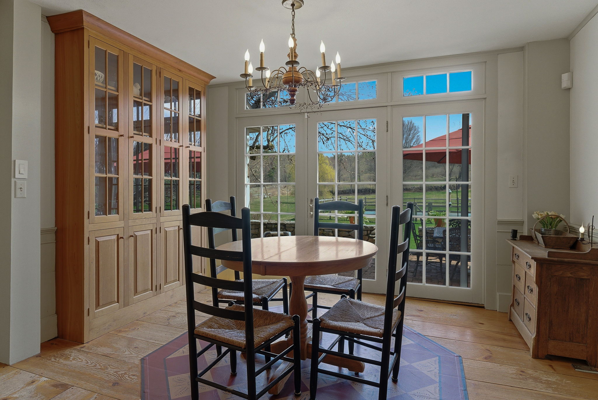 30-web-or-mls-5OldManchesterRoadAmherstNH-32