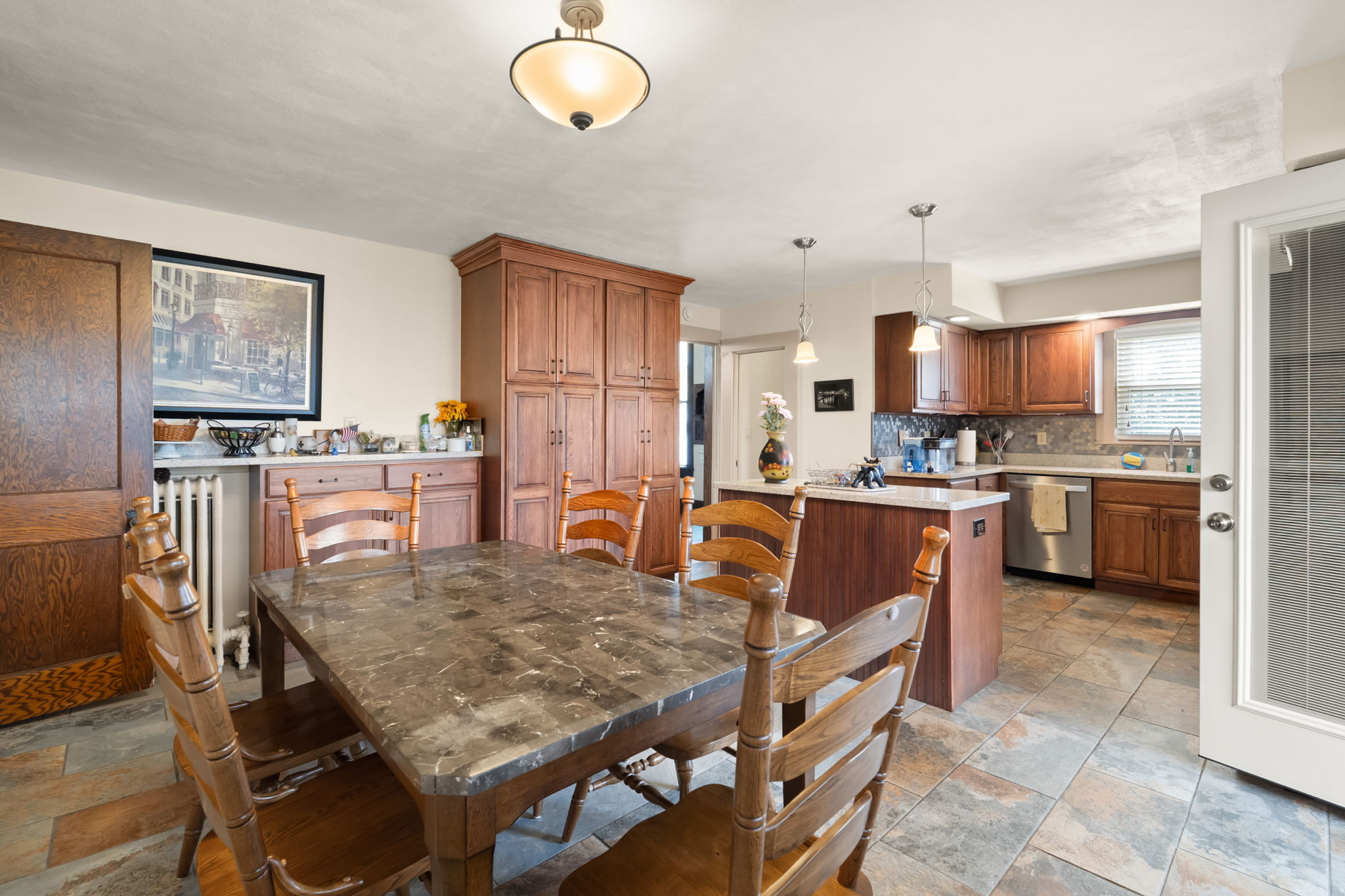 33-410 E Riverside Dr-85