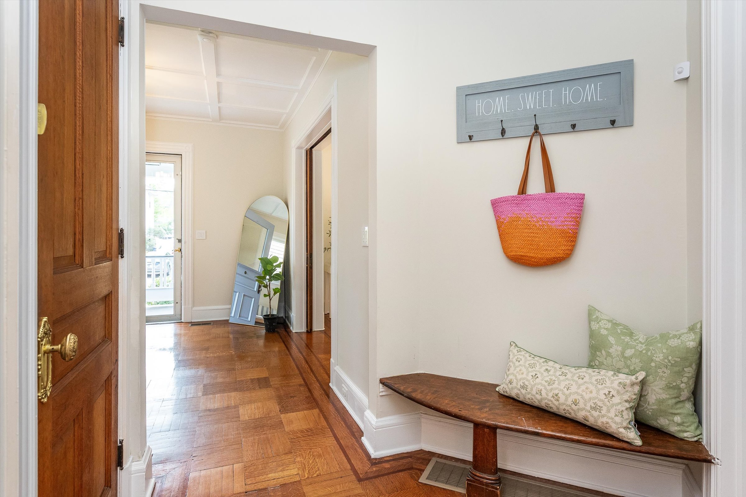 33-Mudroom Hallway