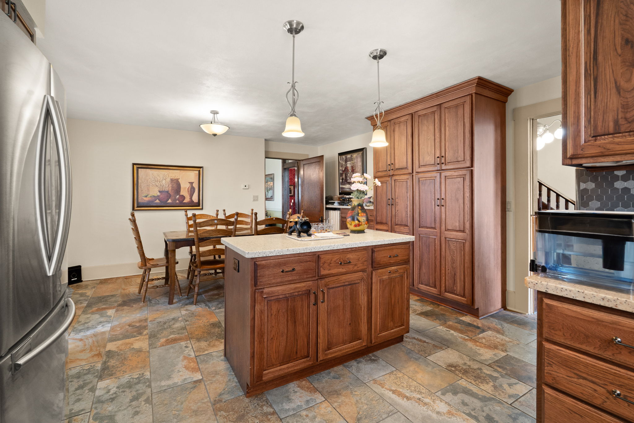 35-410 E Riverside Dr-79