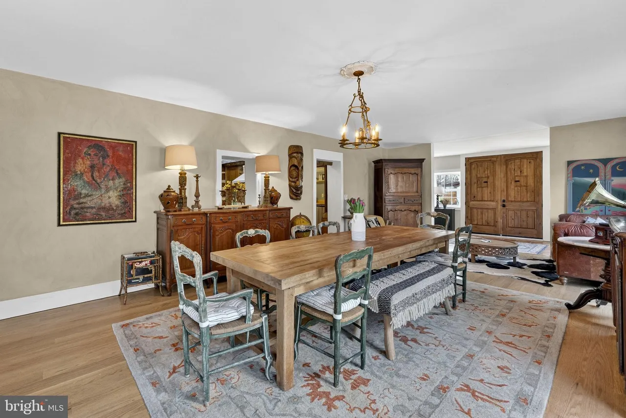 4094 Whiting Rd, Marshall, VA 20115-14
