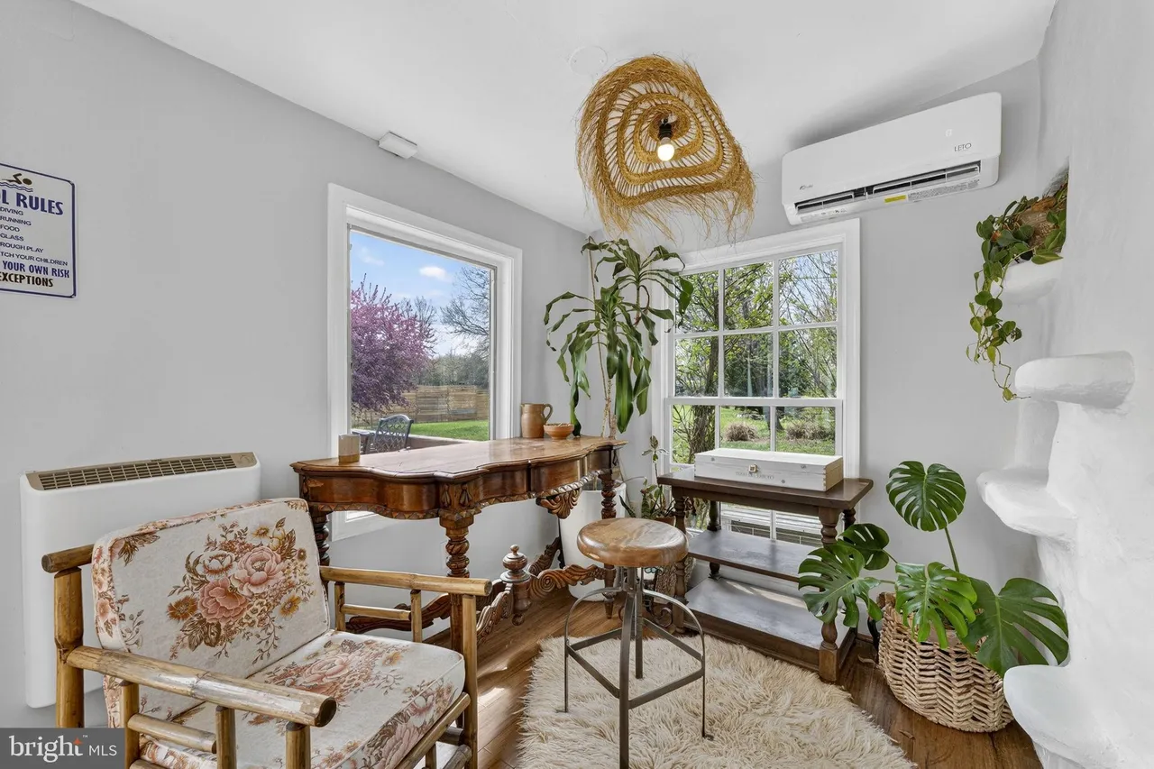 4094 Whiting Rd, Marshall, VA 20115-29