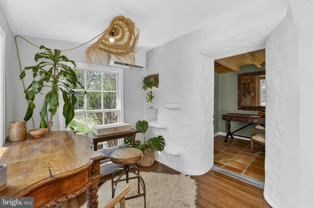 4094 Whiting Rd, Marshall, VA 20115-30