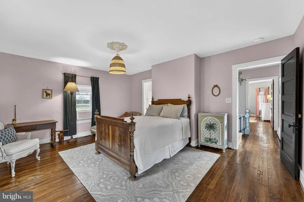 4094 Whiting Rd, Marshall, VA 20115-39