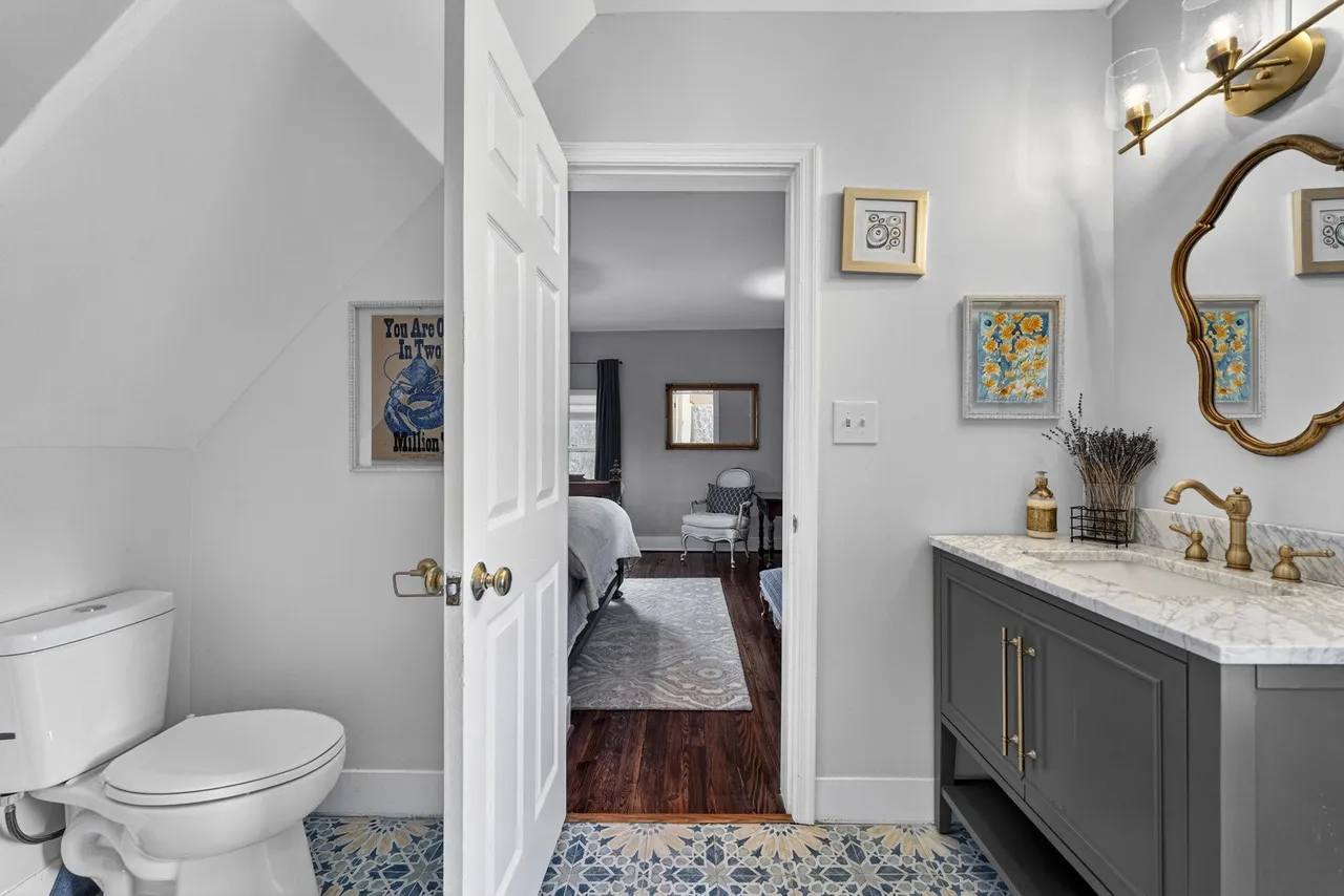 4094 Whiting Rd, Marshall, VA 20115-40