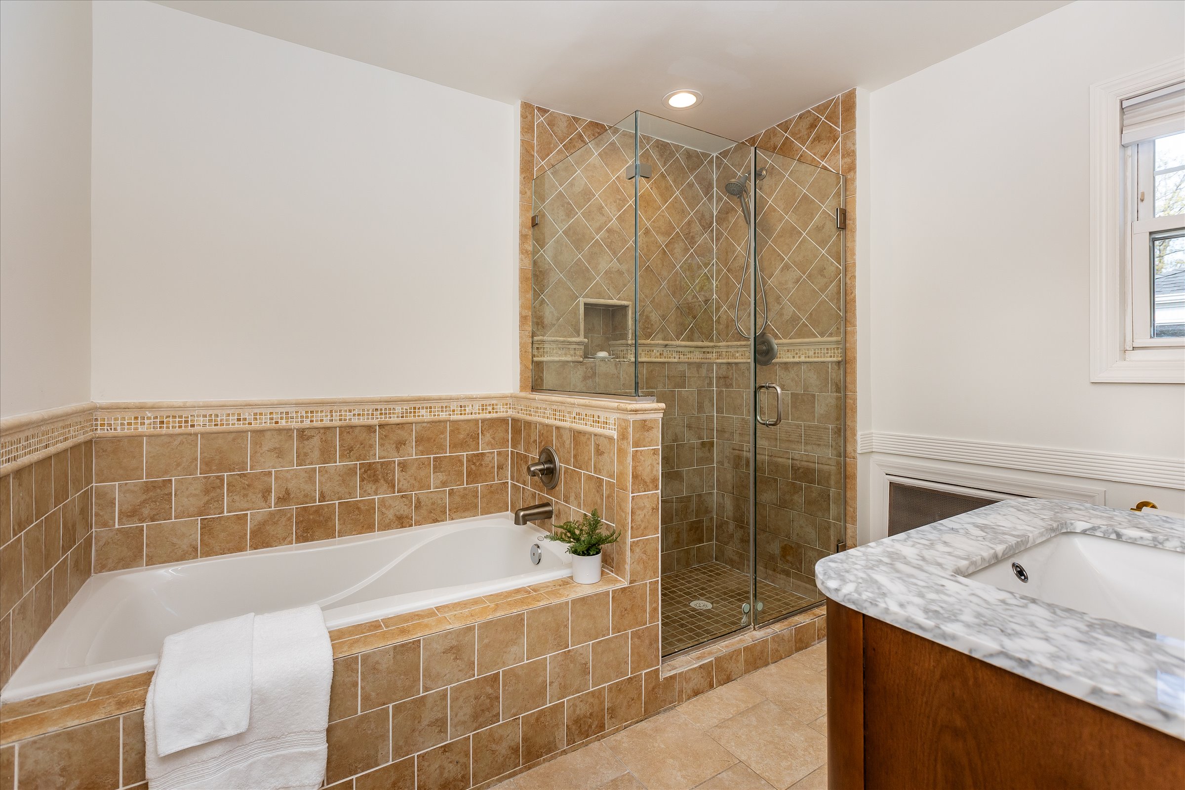 42-Bathroom