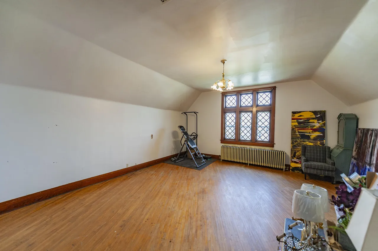 616 N Main St, Celina, OH 45822-35