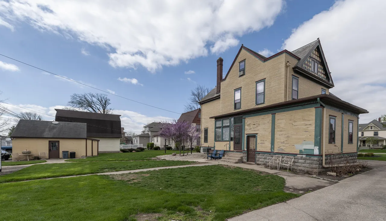 616 N Main St, Celina, OH 45822-42