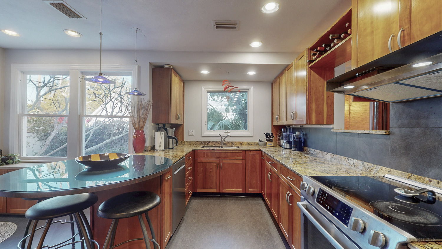 64-web-or-mls-21ST AVE OLDNE KITCHEN-8