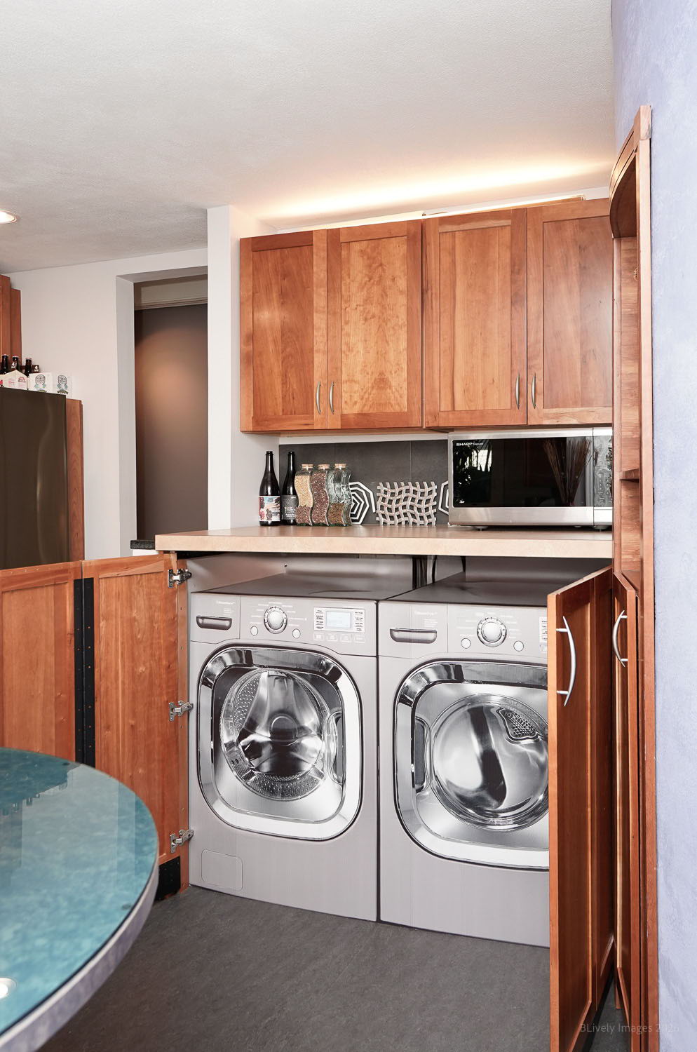 65-web-or-mls-21ST AVE LAUNDRY-1