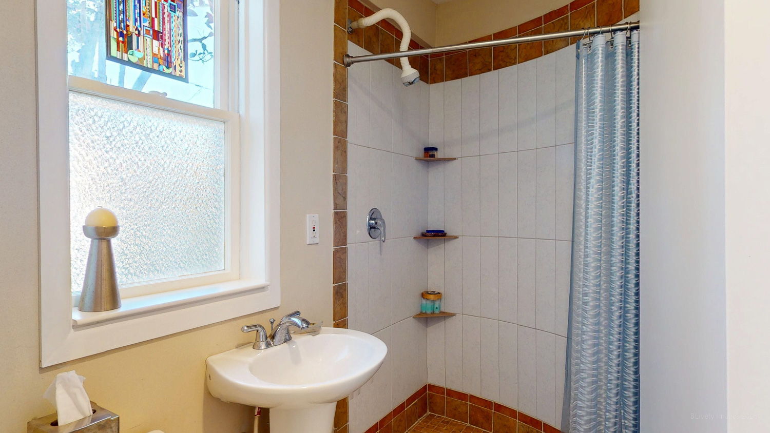 69-web-or-mls-21ST AVE BED AND BATH-31