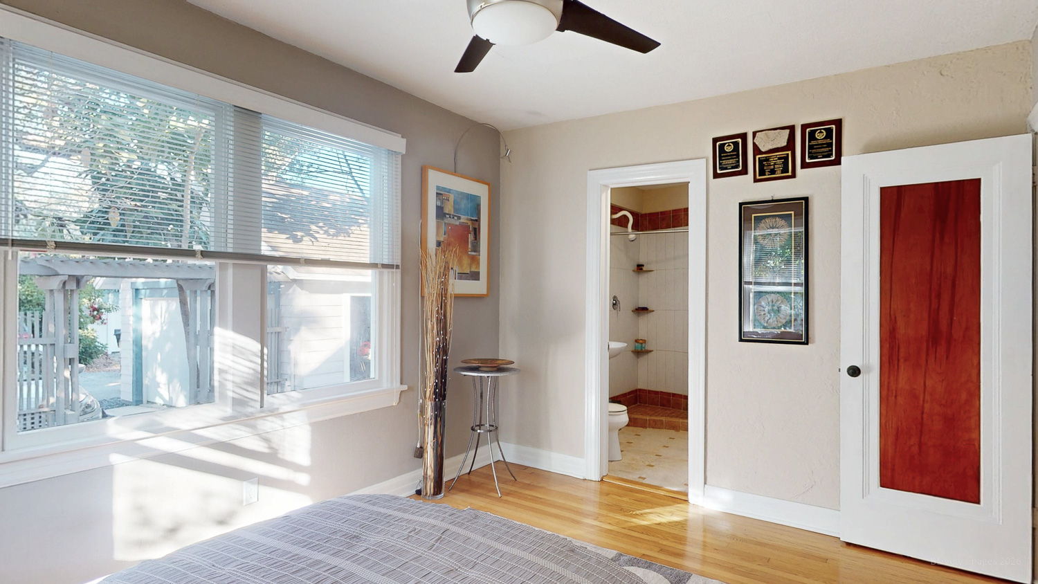 70-web-or-mls-21ST AVE BED AND BATH-32