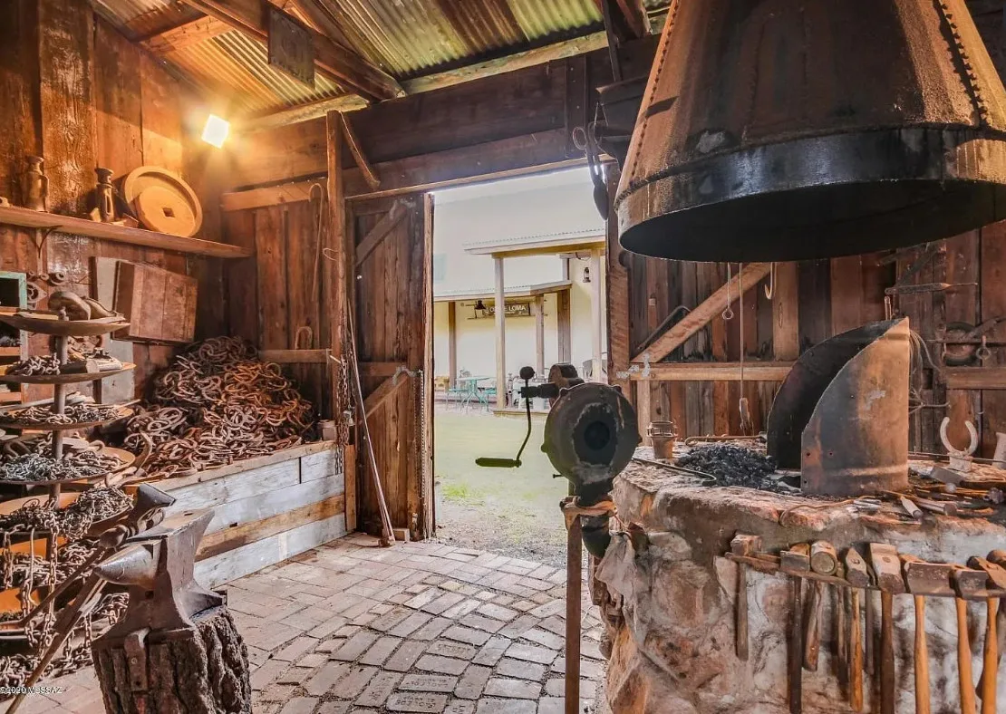 Blacksmith shop2