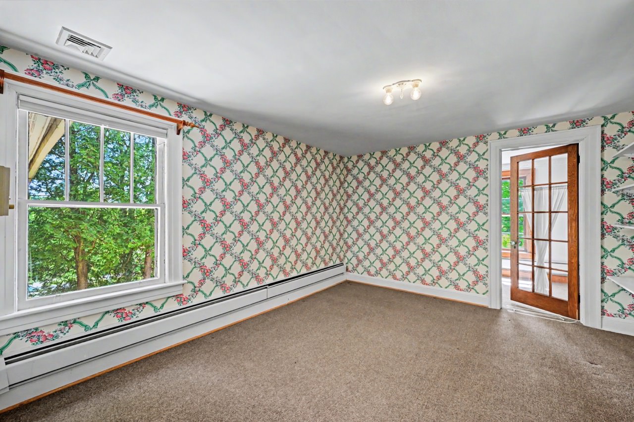 100 Old Woodland Way 41 Large