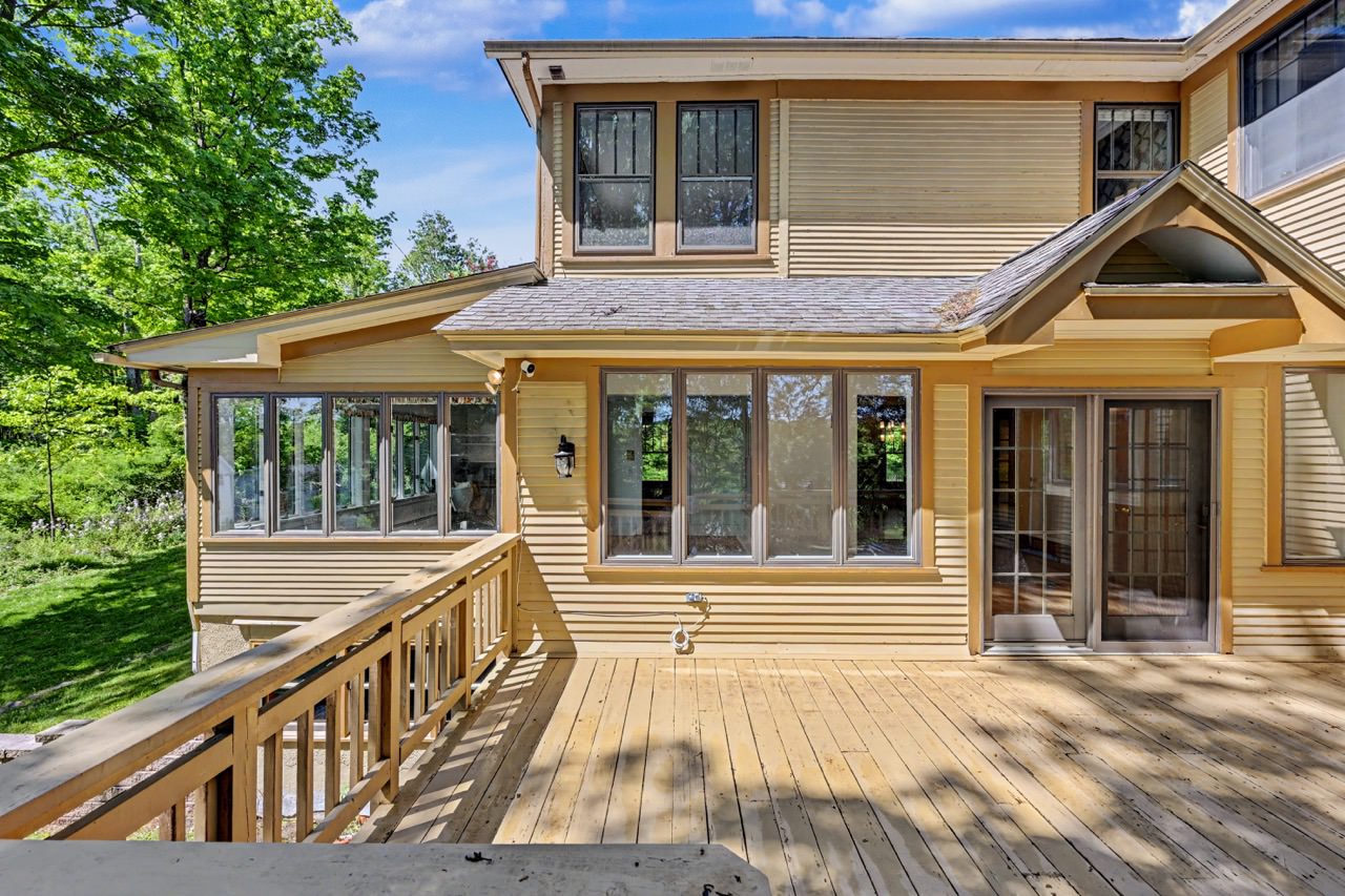 100 Old Woodland Way 60 Large