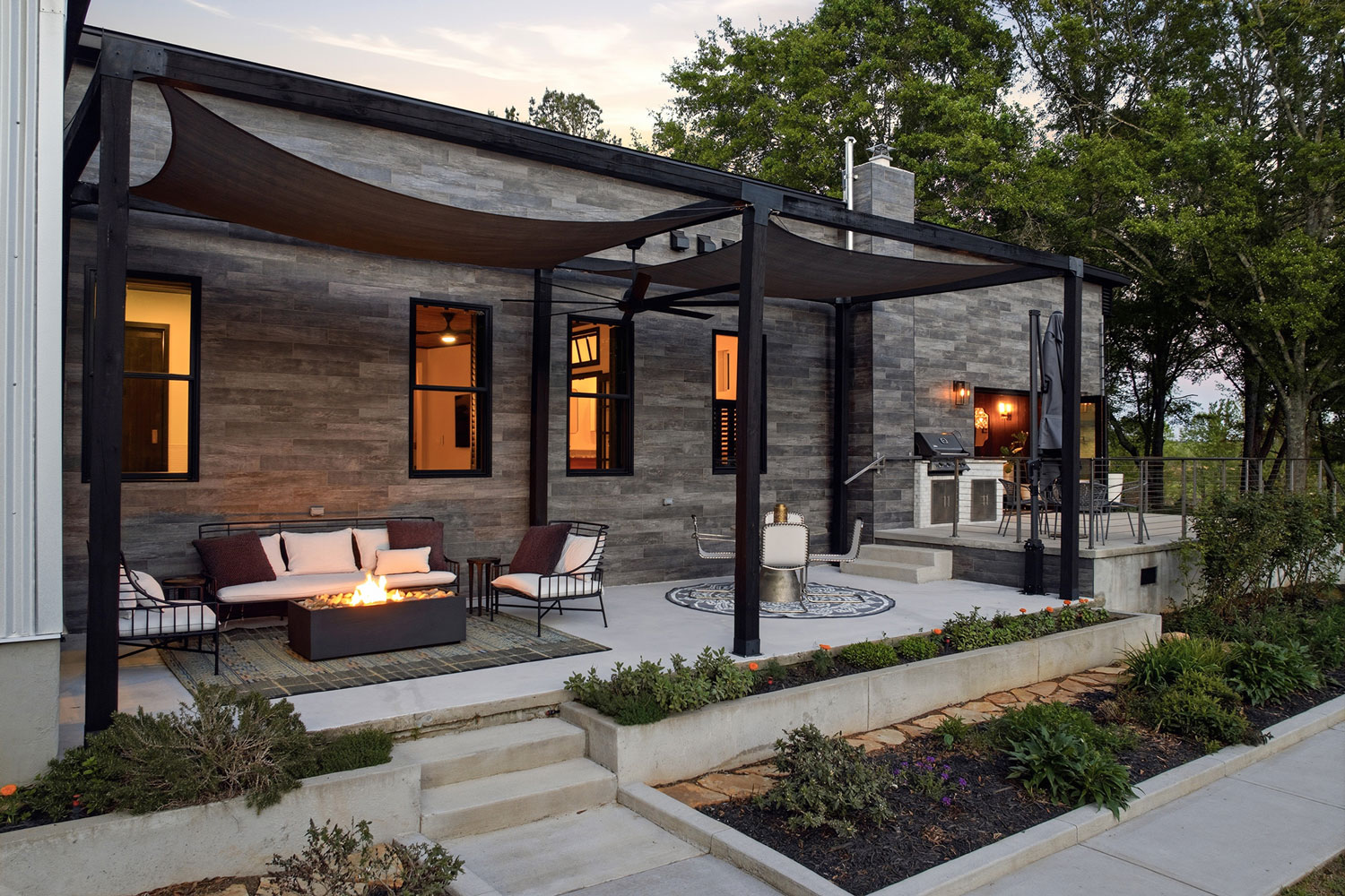 116-Allgood-Rd-back-of-home