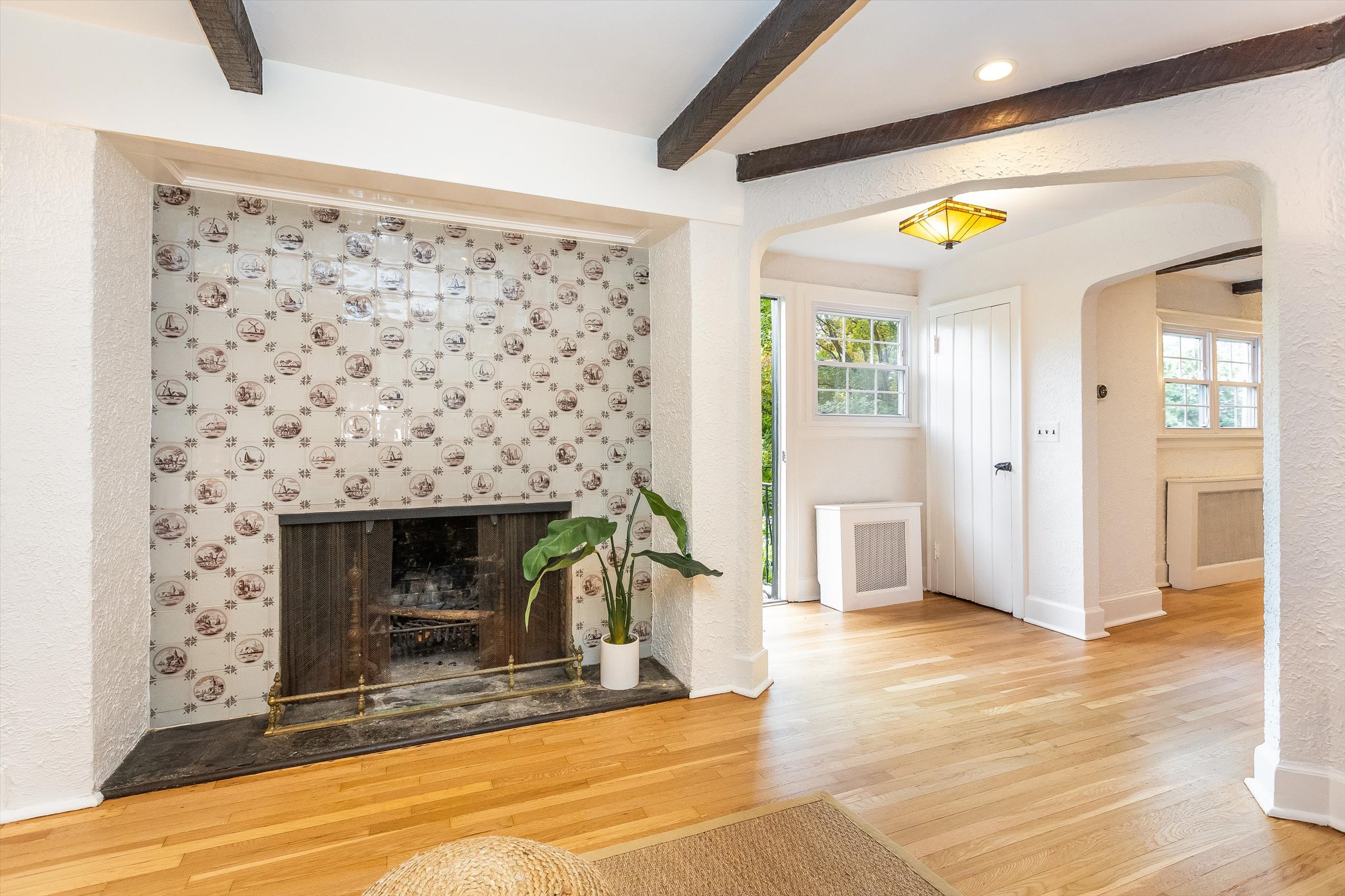20-Living Room