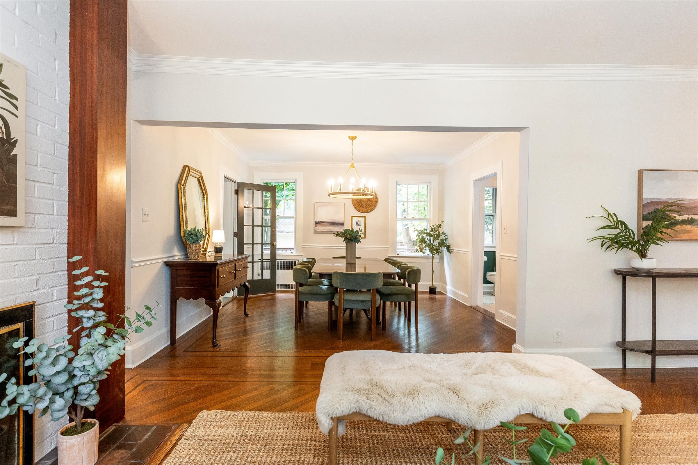 21-Dining Room