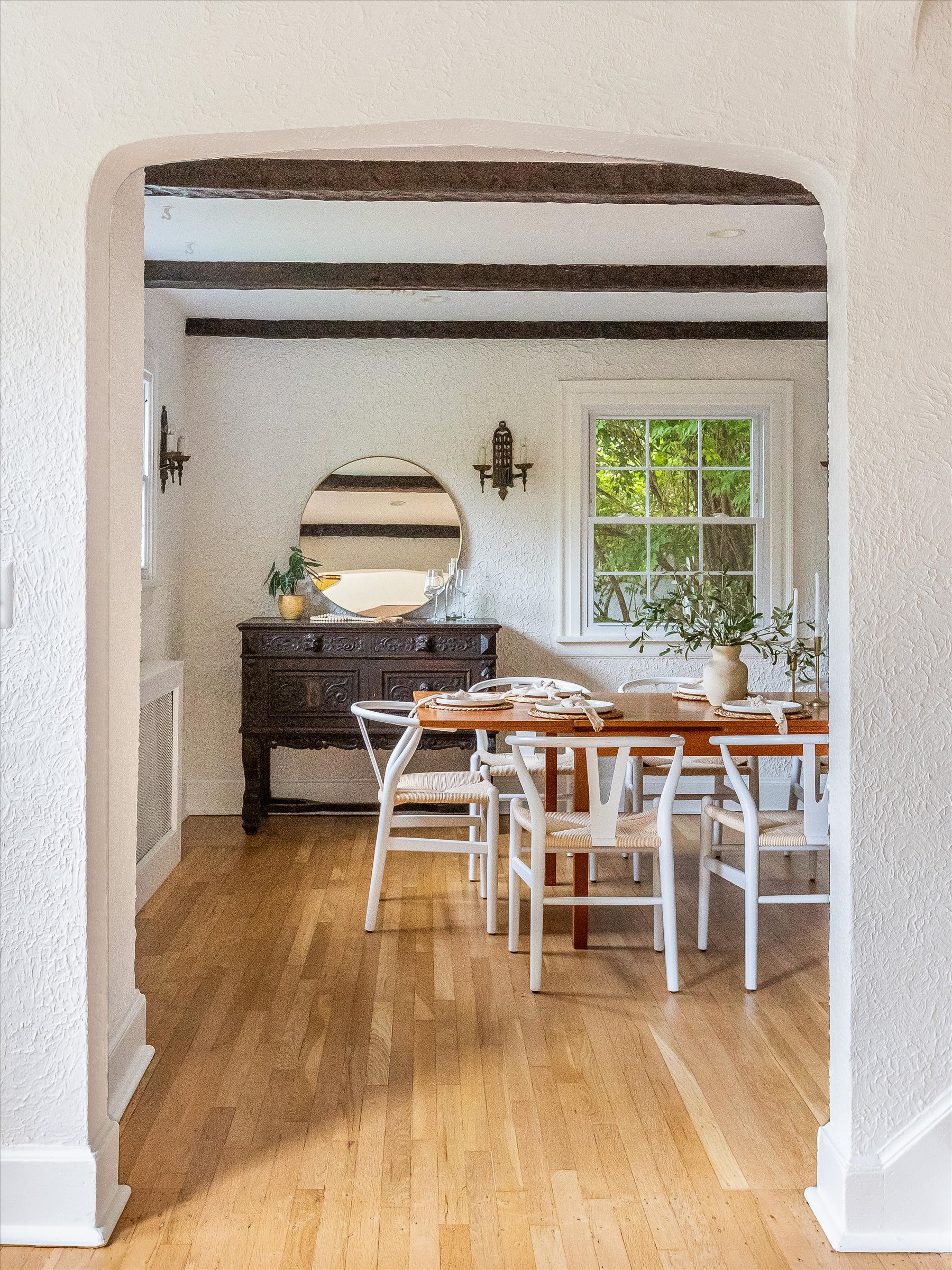 23-Dining Room