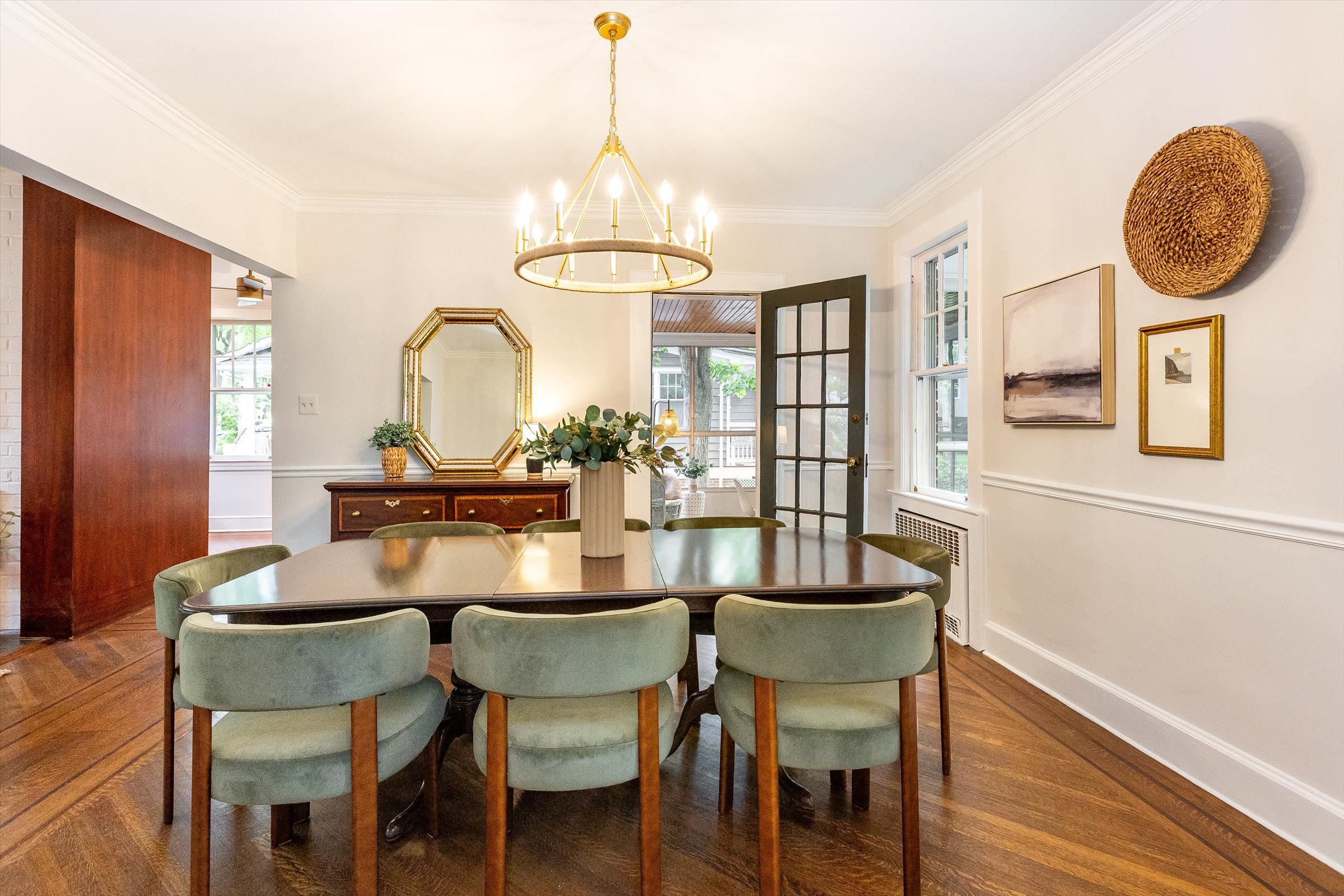 25-Dining Room