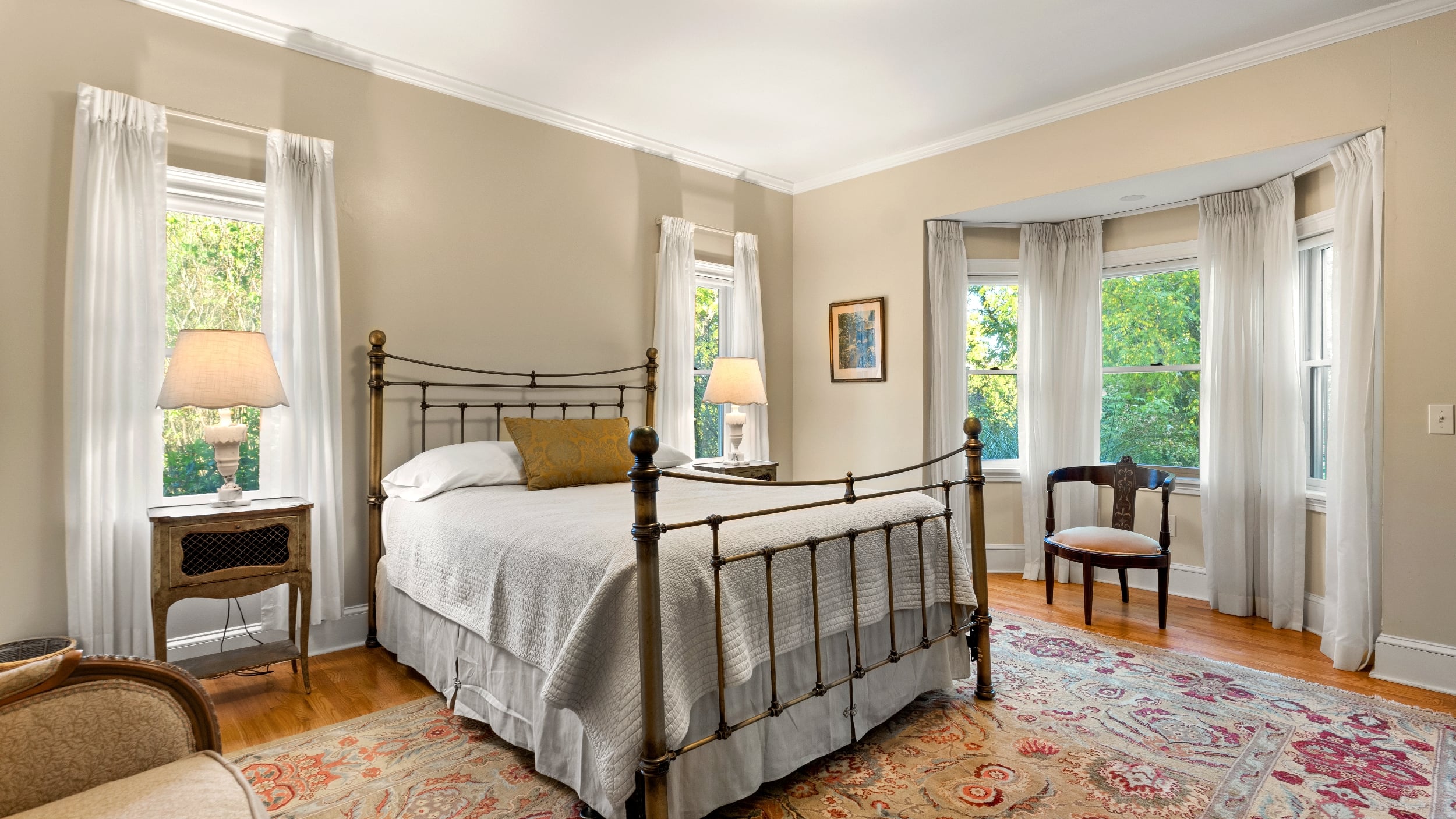 36.Bed
