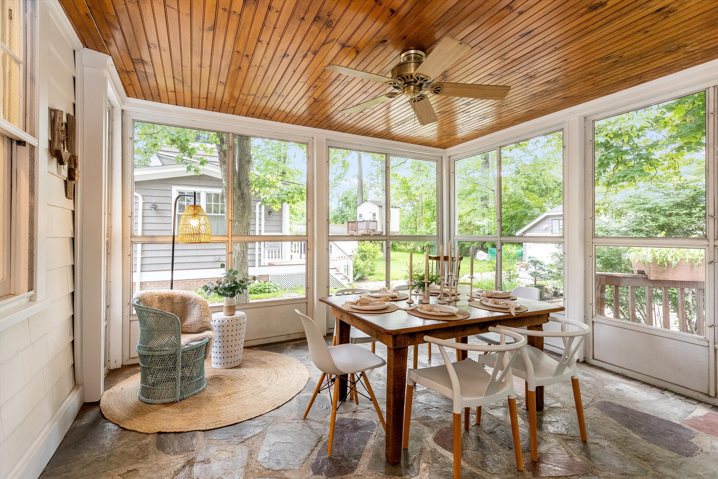 43-Screened Porch