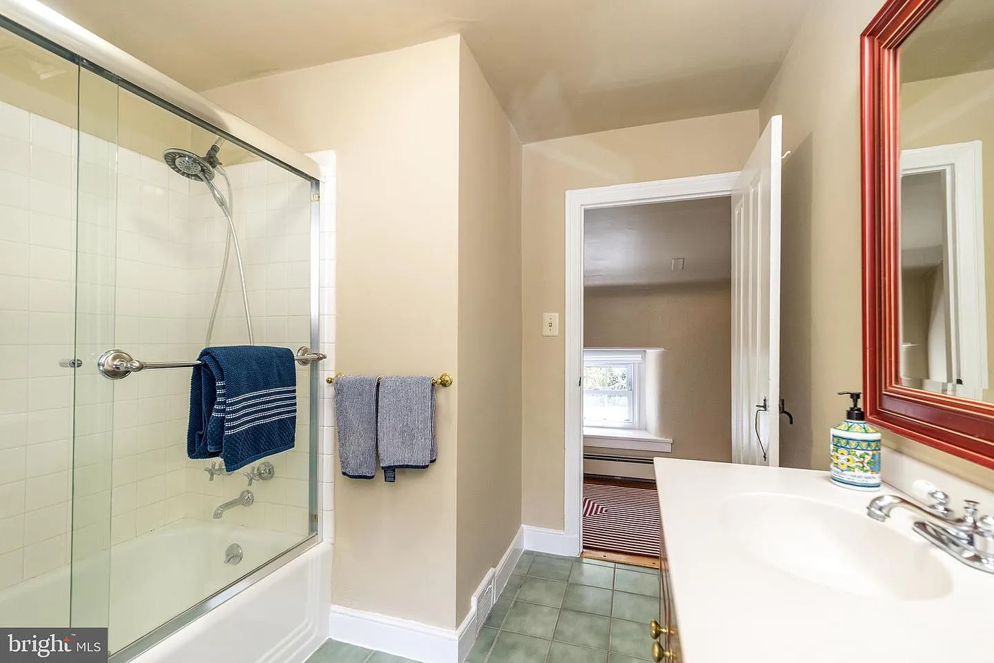 691 Mann Rd, Horsham, PA 19044-33