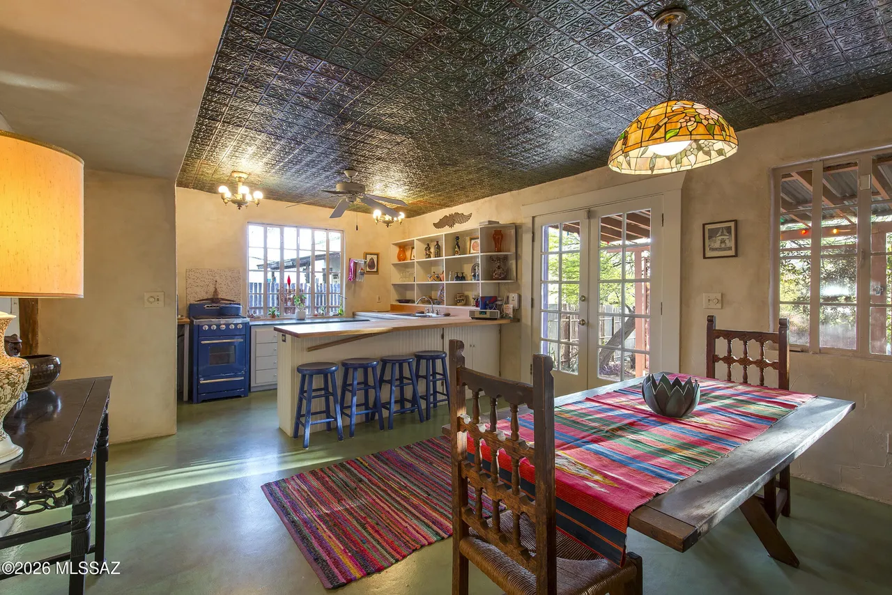 704 S Osborne Ave, Tucson, AZ 85701-12