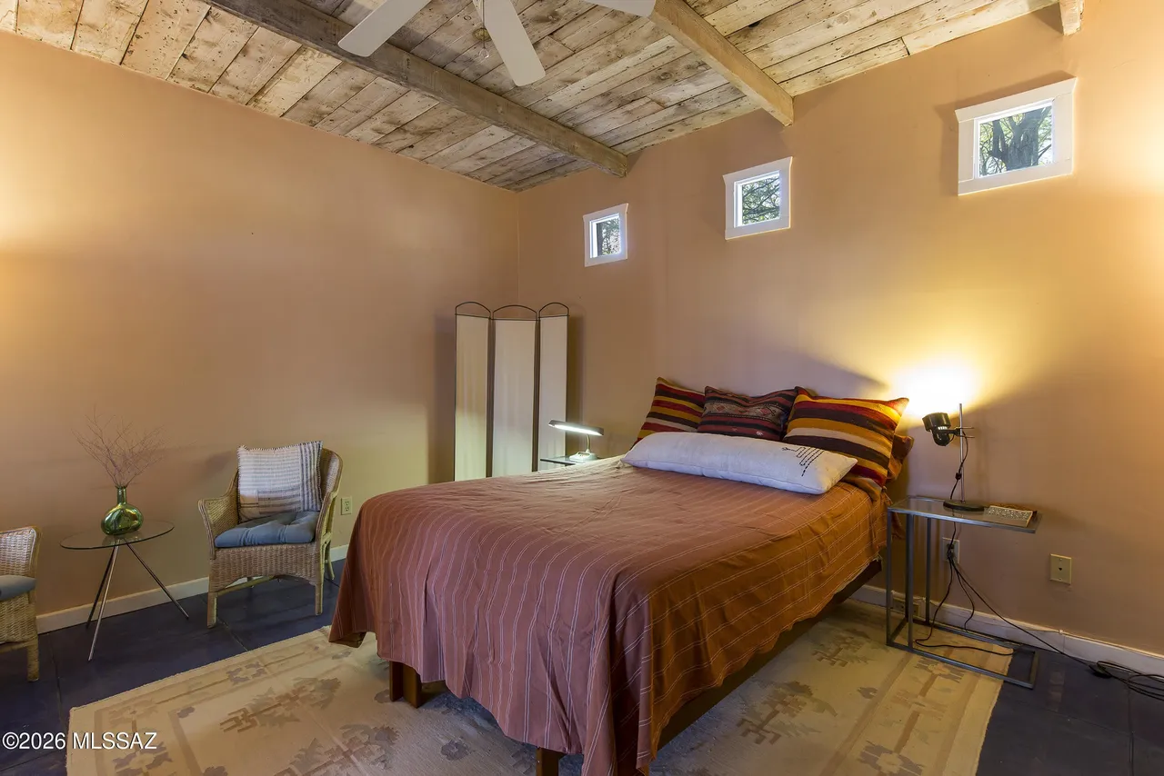 704 S Osborne Ave, Tucson, AZ 85701-26