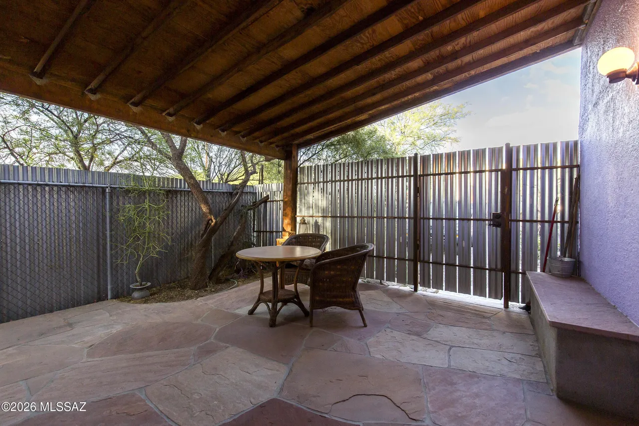 704 S Osborne Ave, Tucson, AZ 85701-46