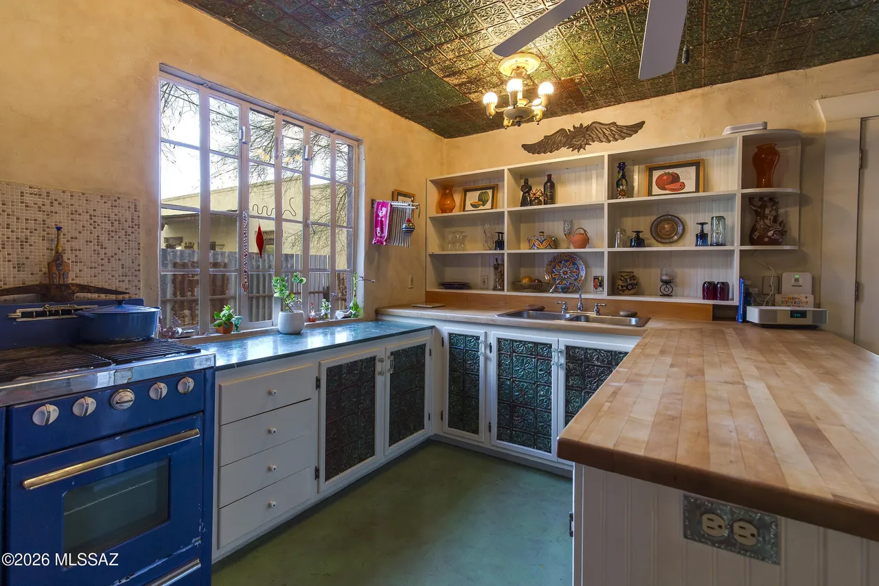 704 S Osborne Ave, Tucson, AZ 85701-7