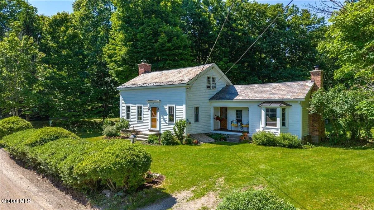 193-199 Brennan Rd Ext, Argyle, NY 12809-2