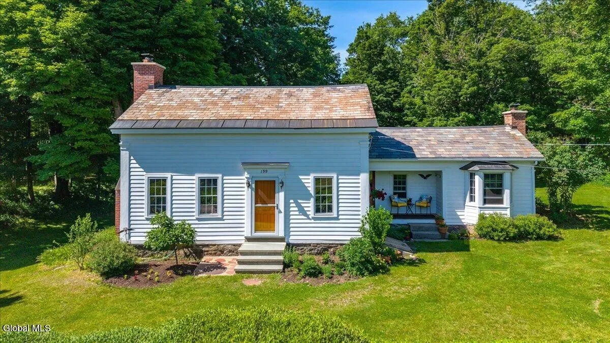 193-199 Brennan Rd Ext, Argyle, NY 12809-3