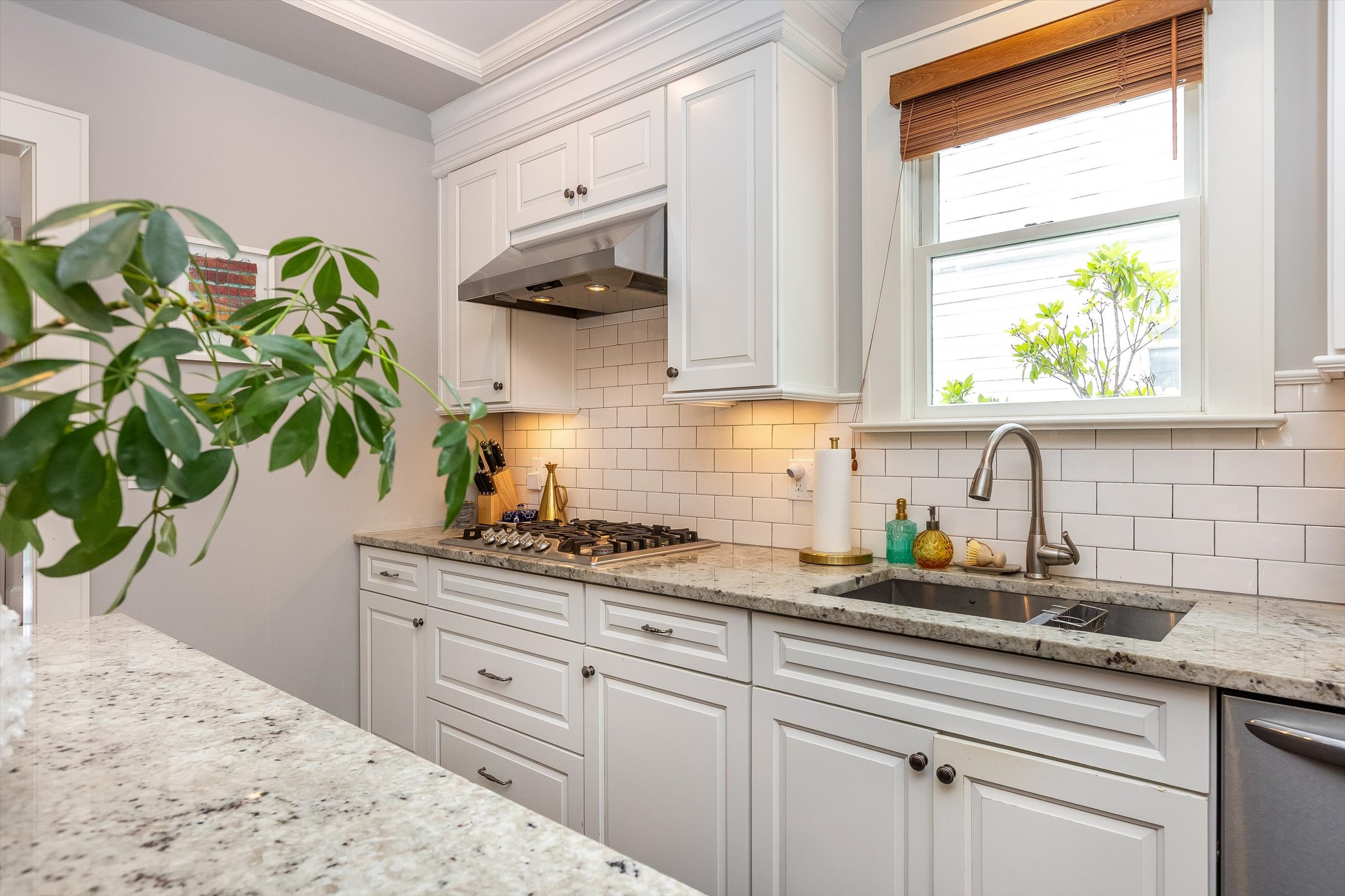 27-Kitchen