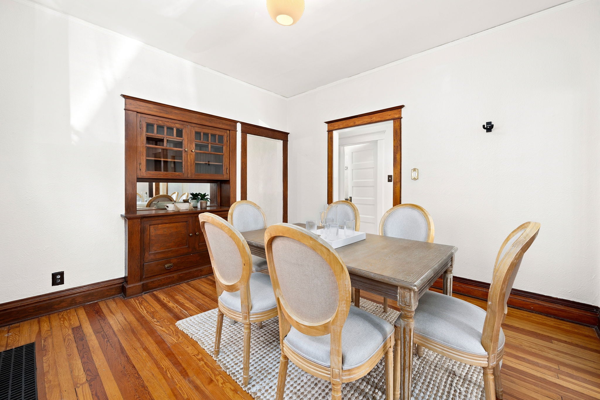 30-web-or-mls-257 Cherokee St 30
