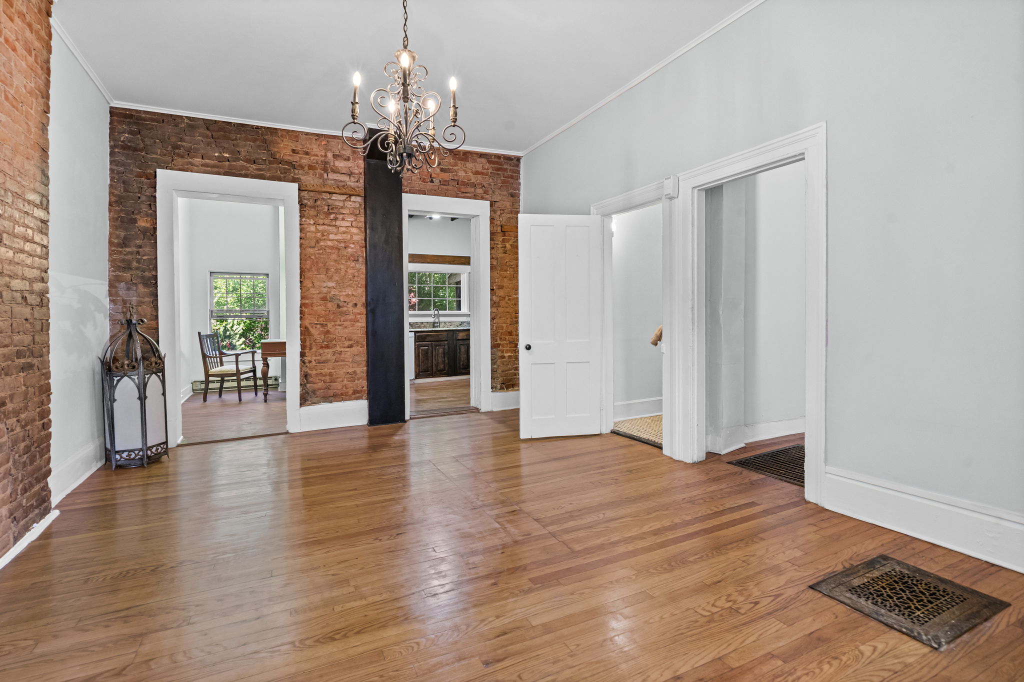 61-web-or-mls-45-front-st
