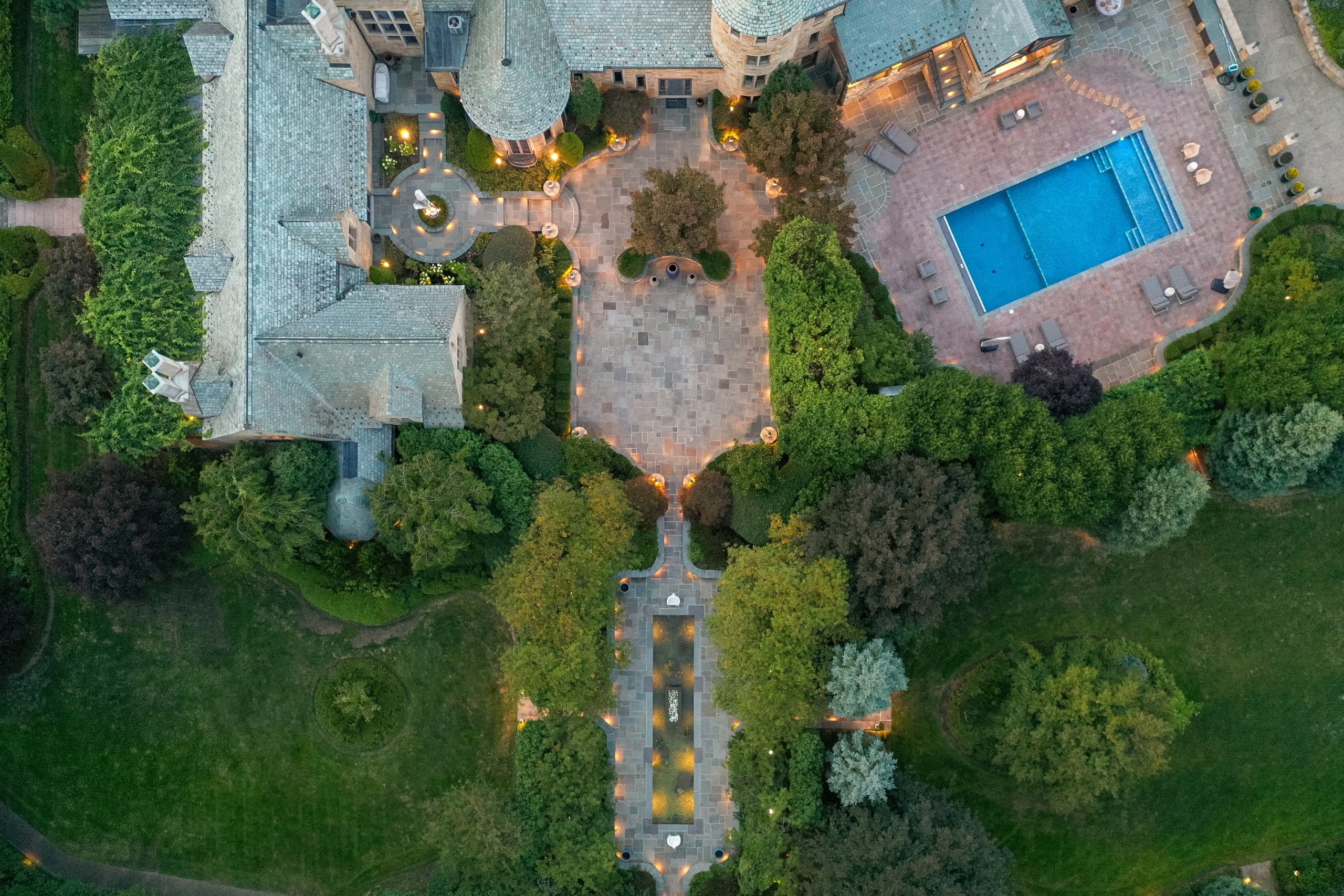 Playmore-Eagle-Road-Twilight-Aerial-14