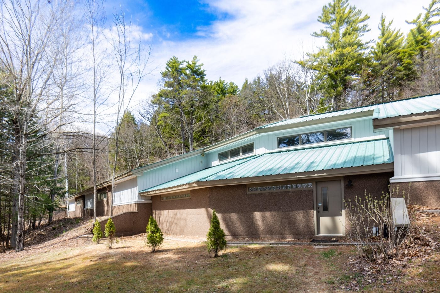 W40-NH0819-Washington Road-51