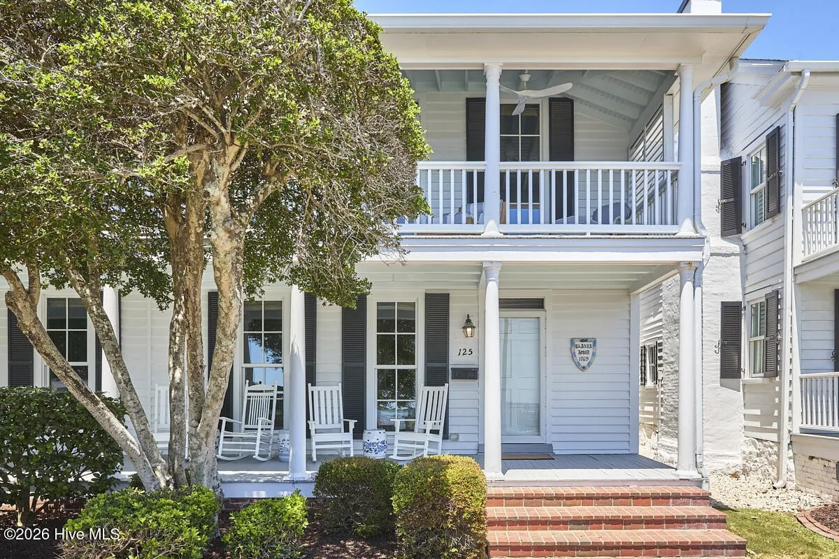 125 Front St, Beaufort, NC 28516-1