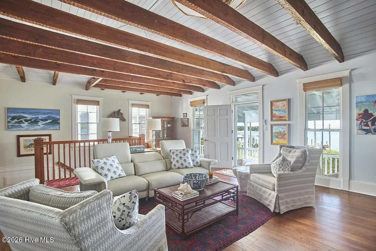 125 Front St, Beaufort, NC 28516-15